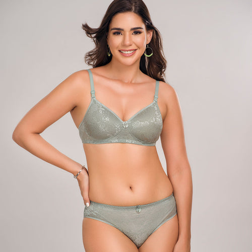 Saloni Padded Bra & Panty Set – Stylish and Comfortable Lingerie for Women